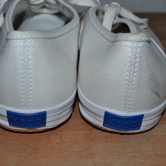 white tennis shoe polish